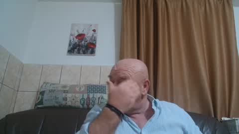 fullballs6 online show from December 22, 2:28 am