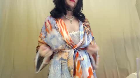 Snapshot of fun4tips chatting on February 16, 9:59 pm Fun4Tips online show from February 16, 9:59 pm