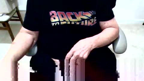 Snapshot of funclemike chatting on October 15, 2:22 am funclemike online show from October 15, 2:22 am