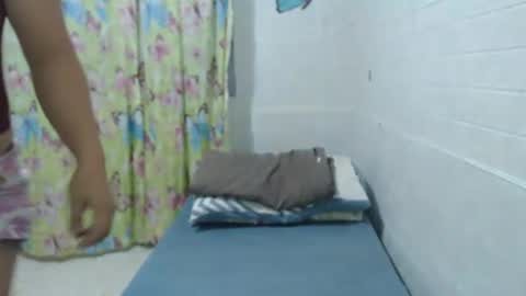 Snapshot of funluvnpinay4u chatting on March 10, 3:12 am MAE online show from March 10, 3:12 am