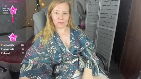 Snapshot of funny_bunny4 chatting on January 1, 3:57 pm funny_bunny4 online show from January 1, 3:57 pm