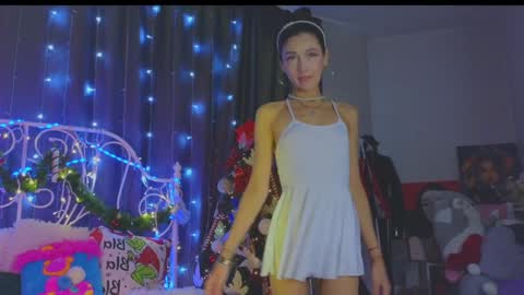 Snapshot of funny_whotsss chatting on December 28, 4:41 am Tiffany online show from December 28, 4:41 am