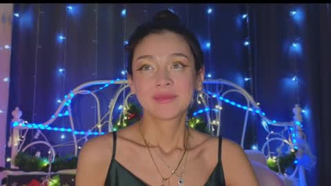 Snapshot of funny_whotsss chatting on January 3, 4:22 am Tiffany online show from January 3, 4:22 am