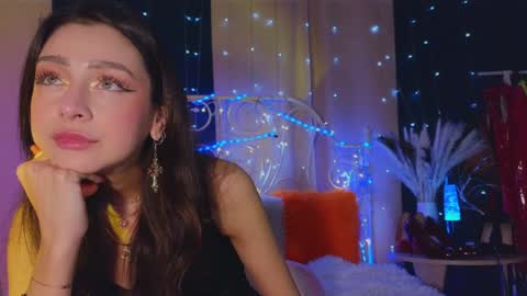 Snapshot of funny_whotsss chatting on February 3, 12:47 am Tiffany online show from February 3, 12:47 am