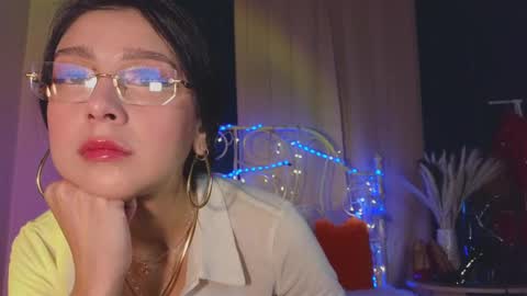 Snapshot of funny_whotsss chatting on February 11, 10:39 pm Tiffany online show from February 11, 10:39 pm