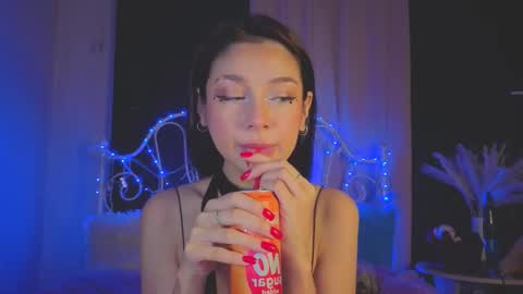 Snapshot of funny_whotsss chatting on October 25, 11:43 pm Tiffany online show from October 25, 11:43 pm