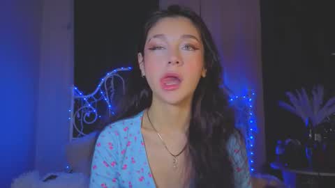 Snapshot of funny_whotsss chatting on November 21, 1:26 am Tiffany online show from November 21, 1:26 am