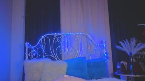 Snapshot of funny_whotsss chatting on November 29, 2:25 am Tiffany online show from November 29, 2:25 am