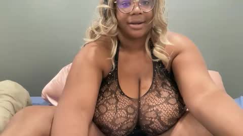 Snapshot of furykat1 chatting on December 17, 6:14 pm furykat1 online show from December 17, 6:14 pm