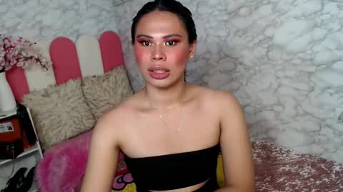 Snapshot of fuschiafucker chatting on February 10, 9:25 pm fuschiafucker online show from February 10, 9:25 pm