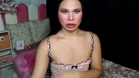 Snapshot of fuschiafucker chatting on November 18, 9:19 pm fuschiafucker online show from November 18, 9:19 pm