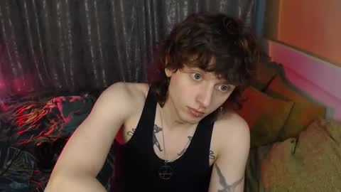 Ian online show from December 2, 11:23 pm