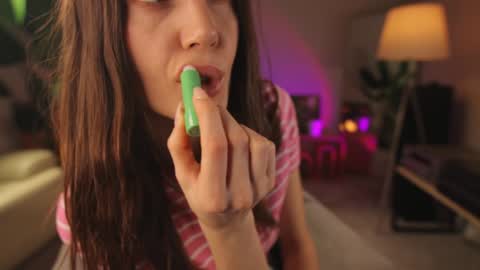 G online show from December 23, 8:03 pm