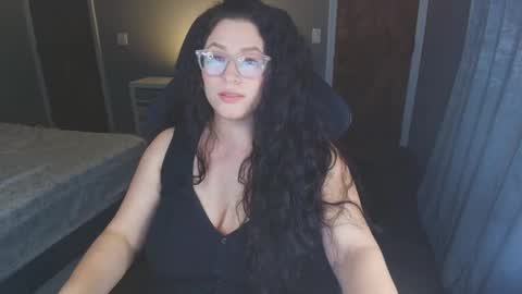 Snapshot of gaaby_ chatting on September 12, 12:00 am gaaby online show from September 12, 12:00 am