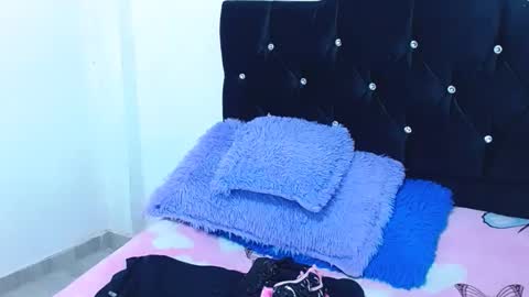 gabi_jhons_23 online show from November 10, 8:35 am