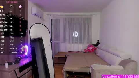 Snapshot of gabrielalove_ chatting on October 28, 8:44 pm Gabrielaaaa online show from October 28, 8:44 pm