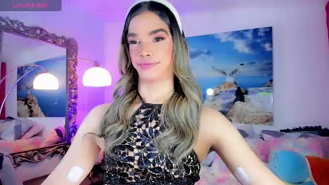 Snapshot of gabrielats23 chatting on January 17, 7:30 am Gabriela online show from January 17, 7:30 am