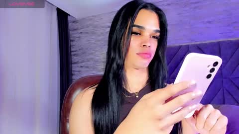 Snapshot of gabrielats23 chatting on March 6, 6:30 am Gabriela online show from March 6, 6:30 am