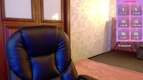 Snapshot of gabriella27_ chatting on October 10, 12:59 pm gabriella online show from October 10, 12:59 pm