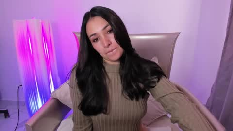 Gabriela online show from December 3, 5:45 pm