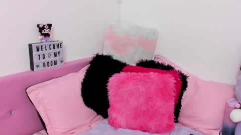 gabyye capprins online show from February 1, 10:34 pm