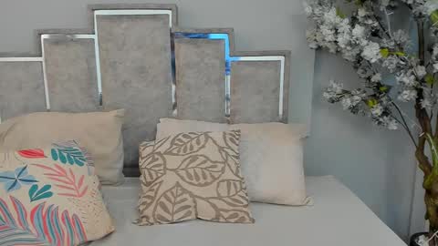 gabyyjones online show from February 13, 11:17 am