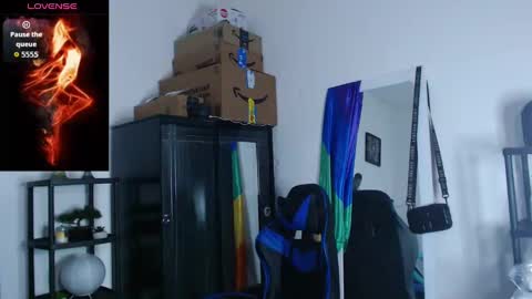 Snapshot of gael_jones chatting on September 12, 6:13 am gael_jones online show from September 12, 6:13 am