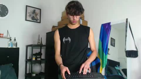 Snapshot of gael_jones chatting on September 14, 6:12 am gael_jones online show from September 14, 6:12 am