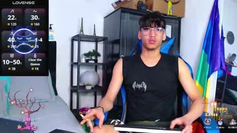 Snapshot of gael_jones chatting on October 12, 1:43 pm gael_jones online show from October 12, 1:43 pm