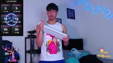 Snapshot of gael_jones chatting on October 20, 4:02 am gael_jones online show from October 20, 4:02 am