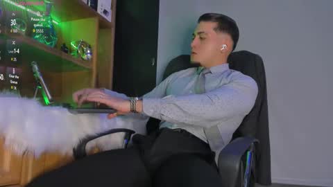 Gael Williams online show from September 25, 6:11 pm