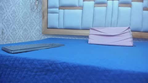 galaanderson online show from November 13, 11:53 am