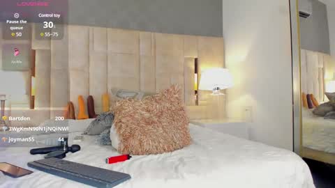  Gale  online show from January 12, 10:22 pm