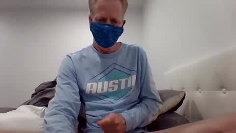 Snapshot of gamerboy200 chatting on January 10, 7:25 am gamerboy200 online show from January 10, 7:25 am