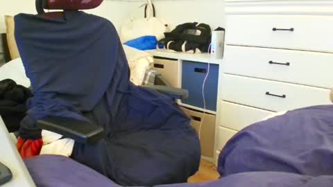 Snapshot of gaotter chatting on January 8, 5:16 am GAotter online show from January 8, 5:16 am