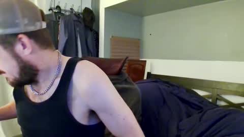 Snapshot of gaotter chatting on December 4, 8:45 am GAotter online show from December 4, 8:45 am