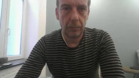 garou75 online show from December 2, 8:19 am