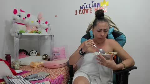 Mfe online show from January 22, 1:31 am