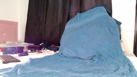 Snapshot of gato_2021 chatting on November 5, 8:31 pm More than 200 cum videos fetishes cum compilation on my PORNHUB account for 150 tokens online show from November 5, 8:31 pm