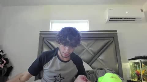 Snapshot of gayndepressed chatting on October 13, 7:47 pm Trace online show from October 13, 7:47 pm