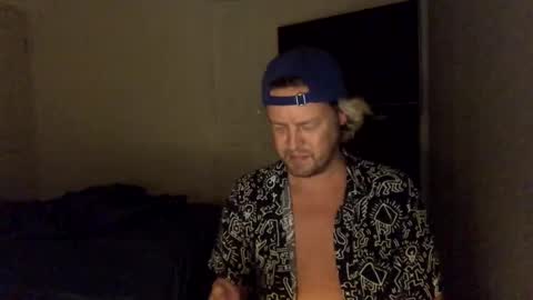 gcsurfer81 online show from February 6, 9:11 am