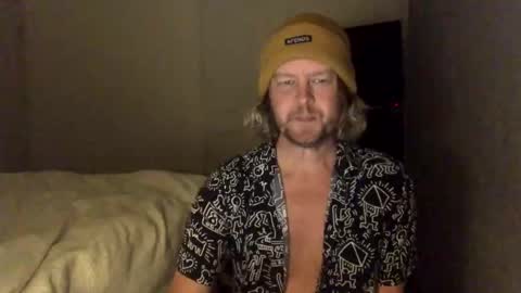 gcsurfer81 online show from September 9, 9:42 am