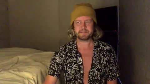 gcsurfer81 online show from September 15, 7:41 am