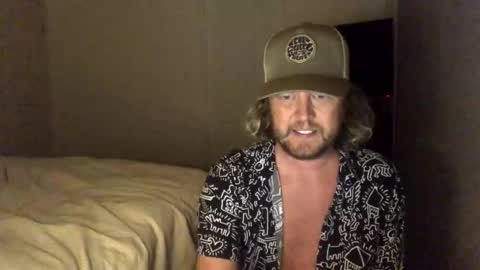 gcsurfer81 online show from September 24, 8:28 am