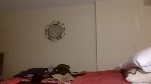 Snapshot of gcurvy35 chatting on January 4, 2:03 am gcurvy35 online show from January 4, 2:03 am