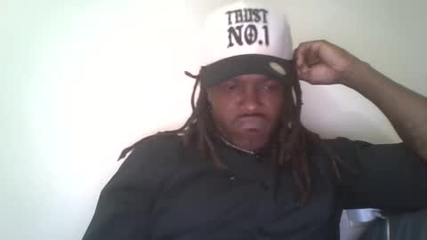 Snapshot of gcurvy35 chatting on November 9, 9:57 pm gcurvy35 online show from November 9, 9:57 pm