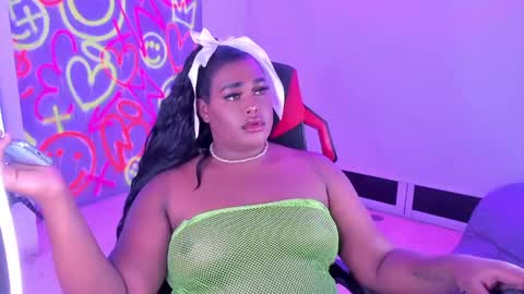 Snapshot of geanna_rose chatting on January 16, 9:48 am geanna_rose online show from January 16, 9:48 am