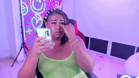 Snapshot of geanna_rose chatting on January 21, 7:37 am geanna_rose online show from January 21, 7:37 am