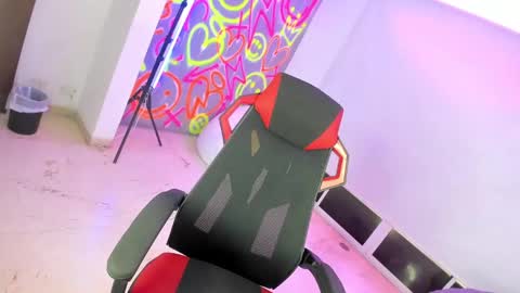 Snapshot of geanna_rose chatting on February 23, 7:07 pm geanna_rose online show from February 23, 7:07 pm