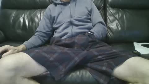 Snapshot of geeezer64 chatting on January 3, 2:32 am geeezer64 online show from January 3, 2:32 am